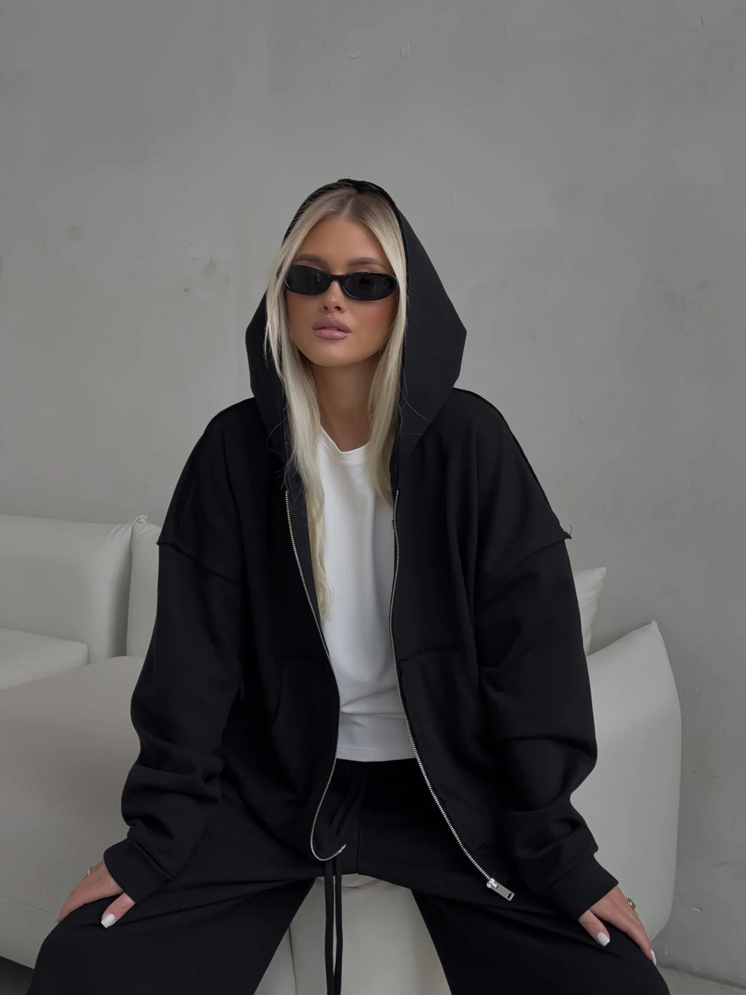 Damen lässiger Oversized Hoodie und bequeme Jogginghose mit modischen Details Heidi-Mode