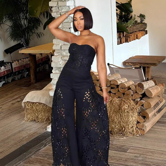 Damen Elegantes Jumpsuit mit floralen Lochdetails Heidi-Mode