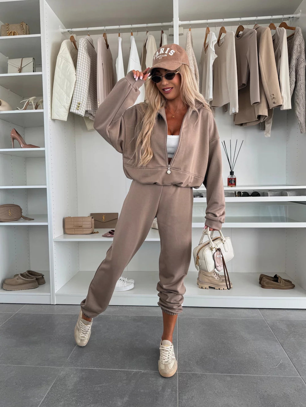Damen Sportlicher Hoodie mit halbem Reißverschluss und bequemen Jogginghosen Heidi-Mode