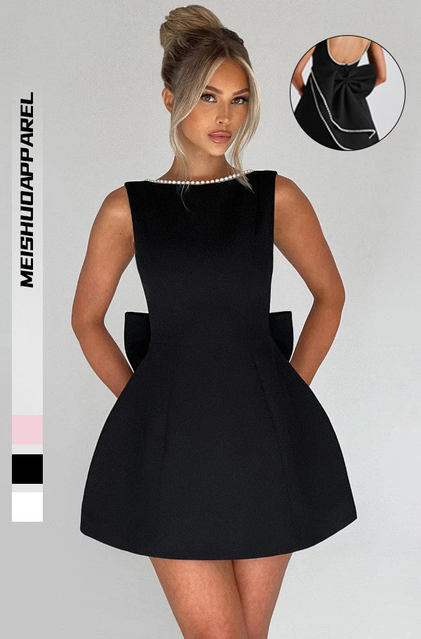 Damen Elegantes skulpturales Minikleid mit Perlenverzierung Heidi-Mode