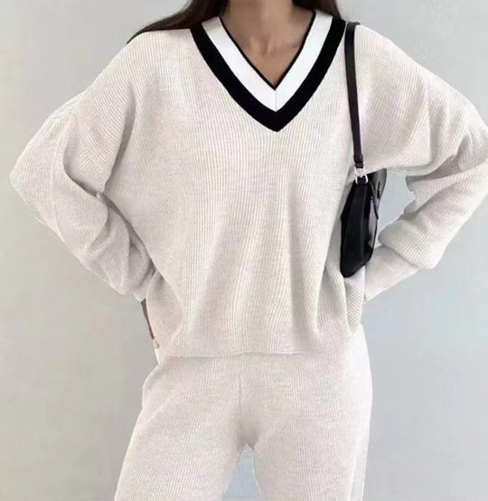 Damen gemütlicher V-Ausschnitt Pullover mit gestreiftem Kragen Heidi-Mode