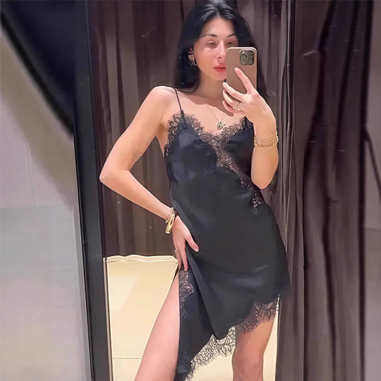 Damen Satin Negligé mit feiner Spitzenverzierung Heidi-Mode