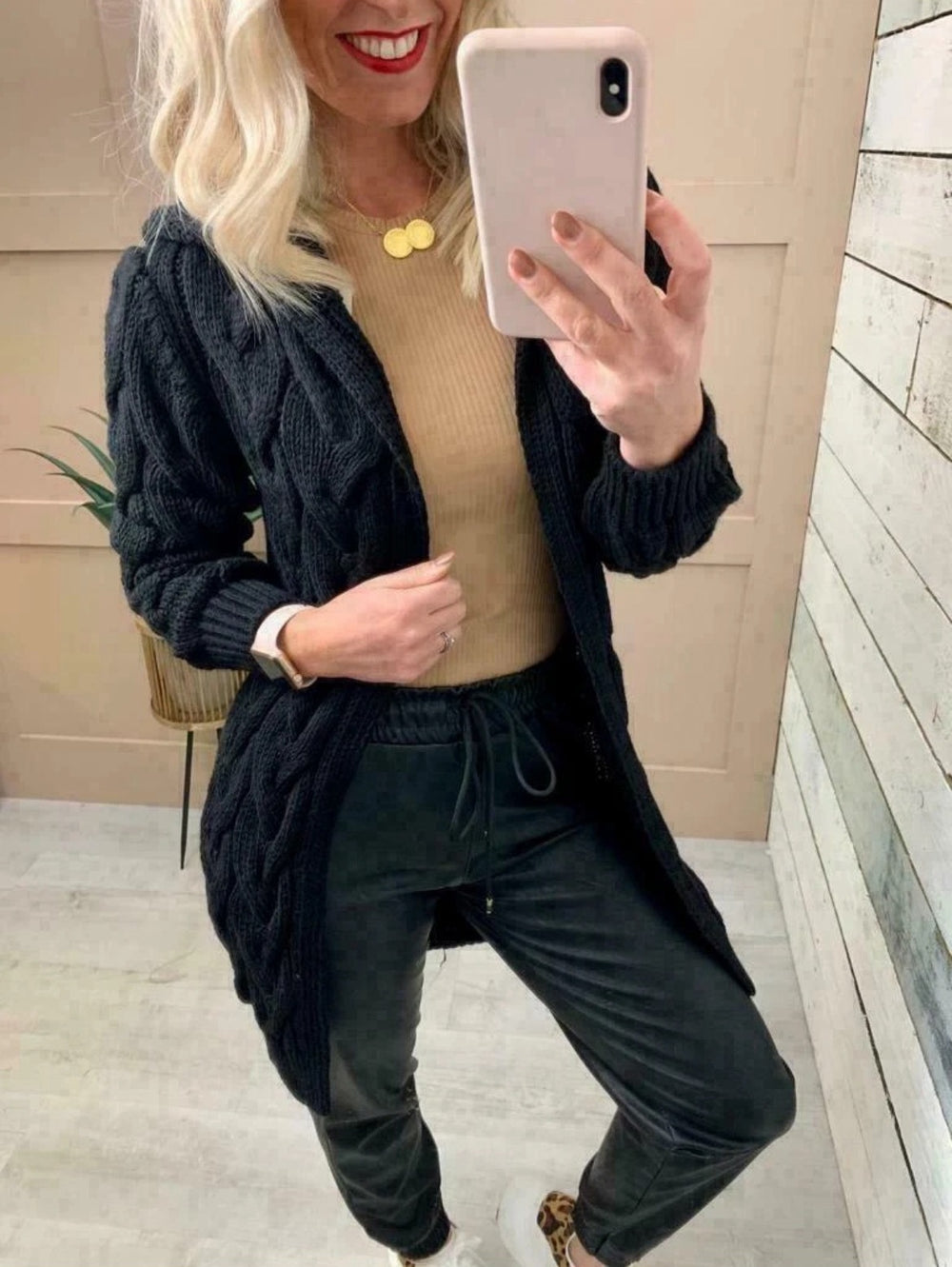 Damen Grobstrick-Cardigan mit Kapuze und Zopfmuster Heidi-Mode
