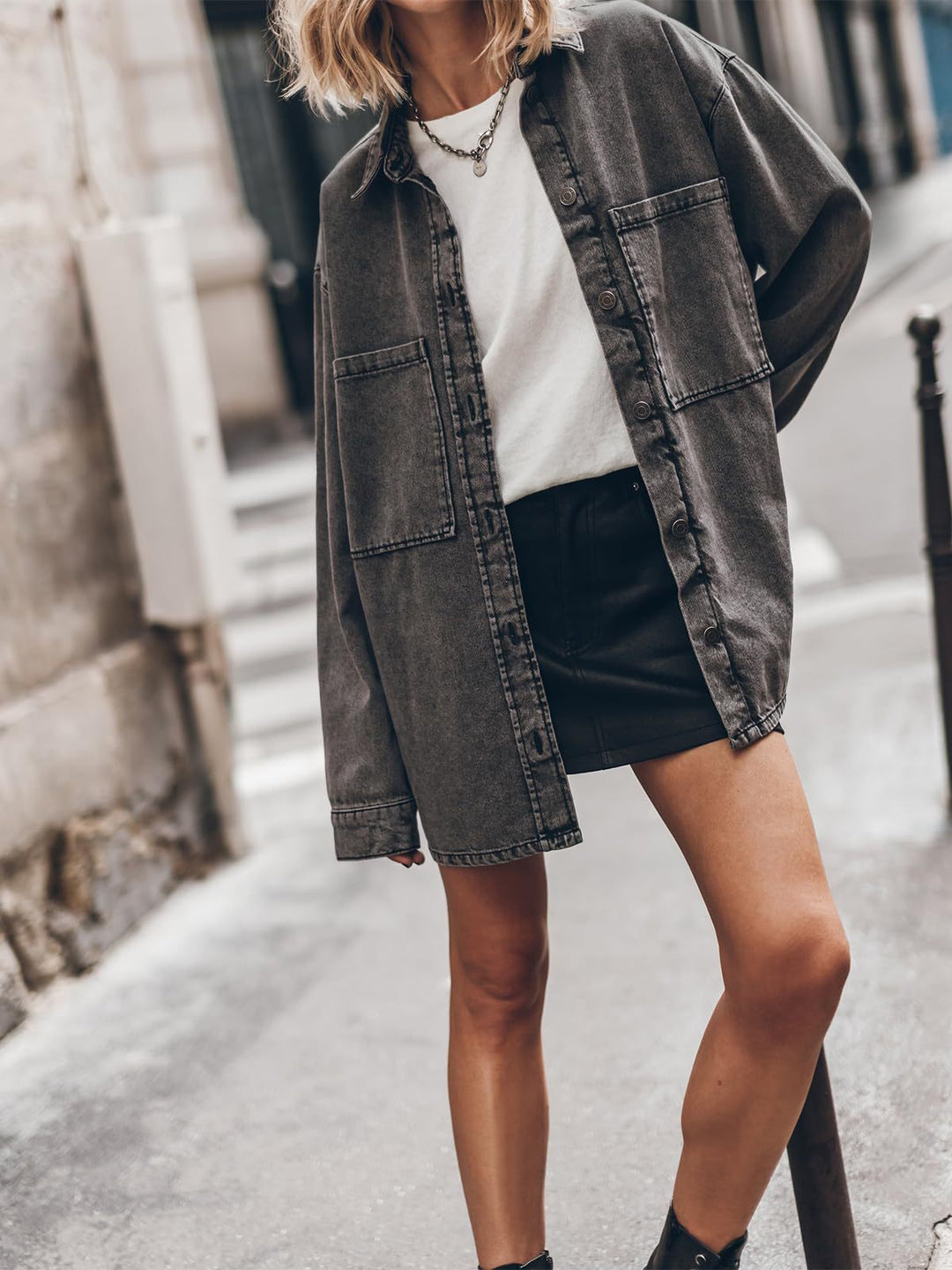 Damen Oversized Jeansjacke mit modischen Details und praktischen Taschen Heidi-Mode