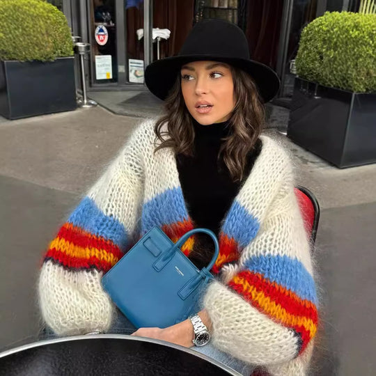 Damen lässiger Strickcardigan mit bunten Streifen und weitem Schnitt Heidi-Mode