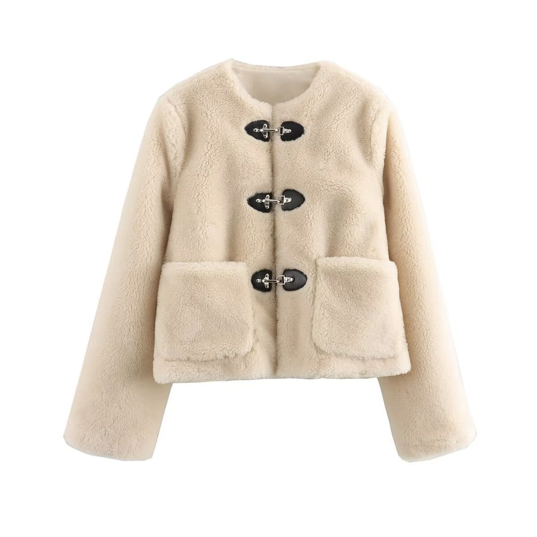 Damen modische Teddyjacke mit vintage Knopfdetails und aufgesetzten Taschen Heidi-Mode