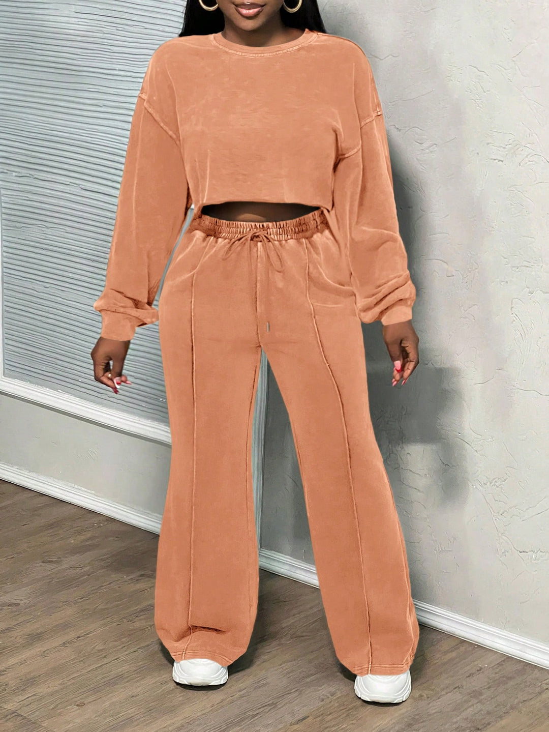 Damen lässiges cropped Lounge-Set mit weitem Hosen und praktischem Kordelzug Heidi-Mode