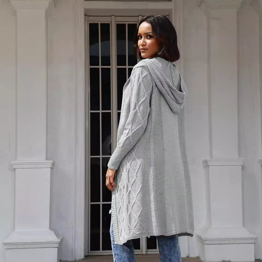 Damen Strickjacke mit Kapuze und stilvollem Zopfdesign Heidi-Mode