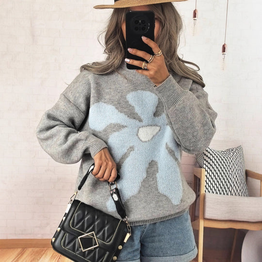 Damen Pullover mit auffälligem Blütenmotiv und lockerer Passform Heidi-Mode