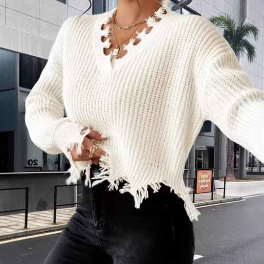 Damen Oversized Strickpullover mit fransigem Saum und raffiniertem Ausschnitt Heidi-Mode