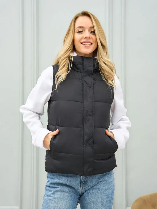 Damen elegante Steppweste mit hohem Kragen und praktischen Taschen Heidi-Mode