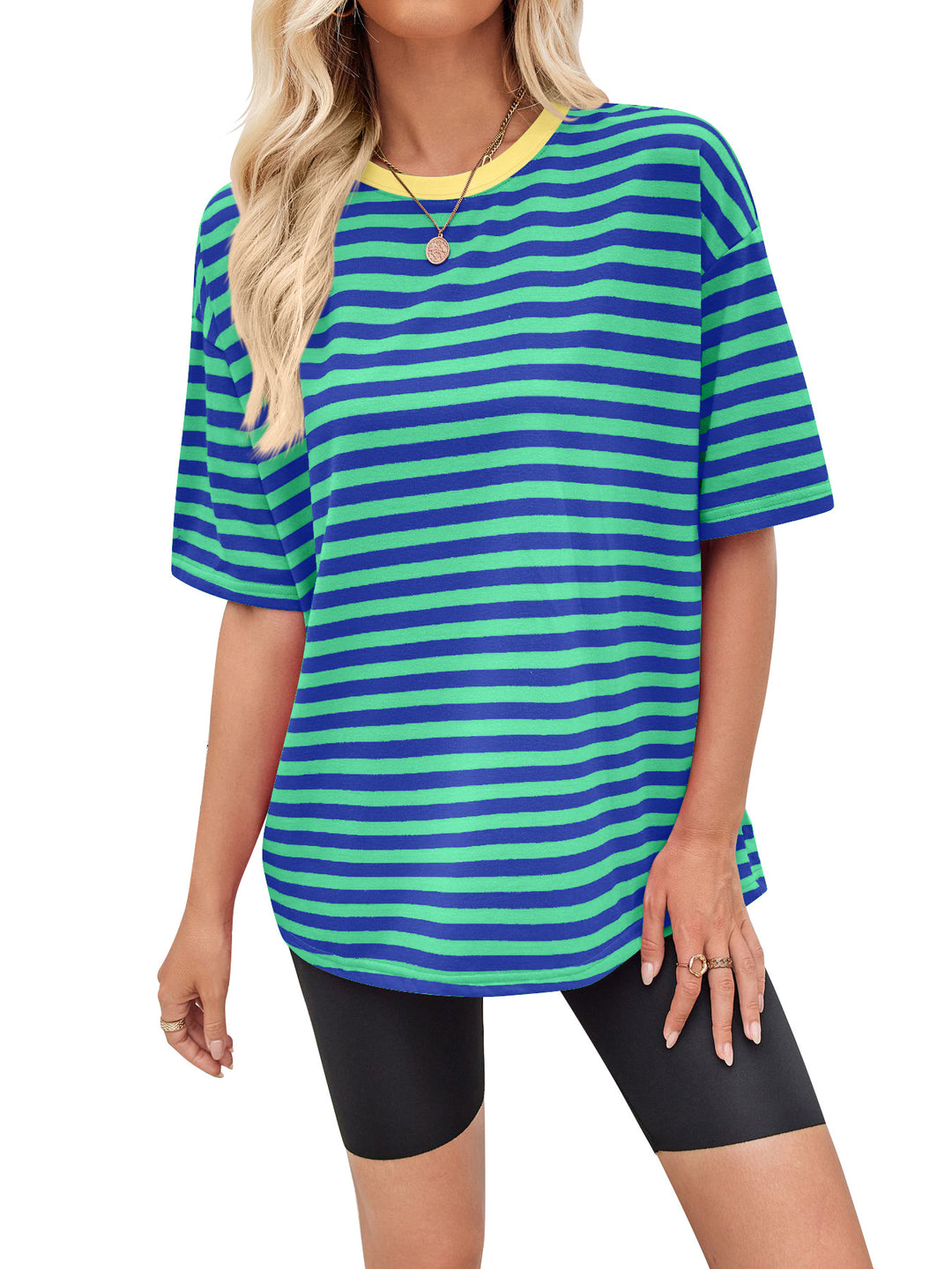 Damen gestreiftes Oversize T-Shirt mit Rundhalsausschnitt und Kontrastdetails Heidi-Mode