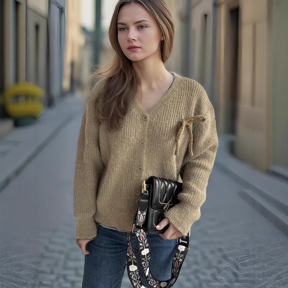 Damen Cardigan mit feinem Strukturmuster und dekorativen Knopfdetails Heidi-Mode