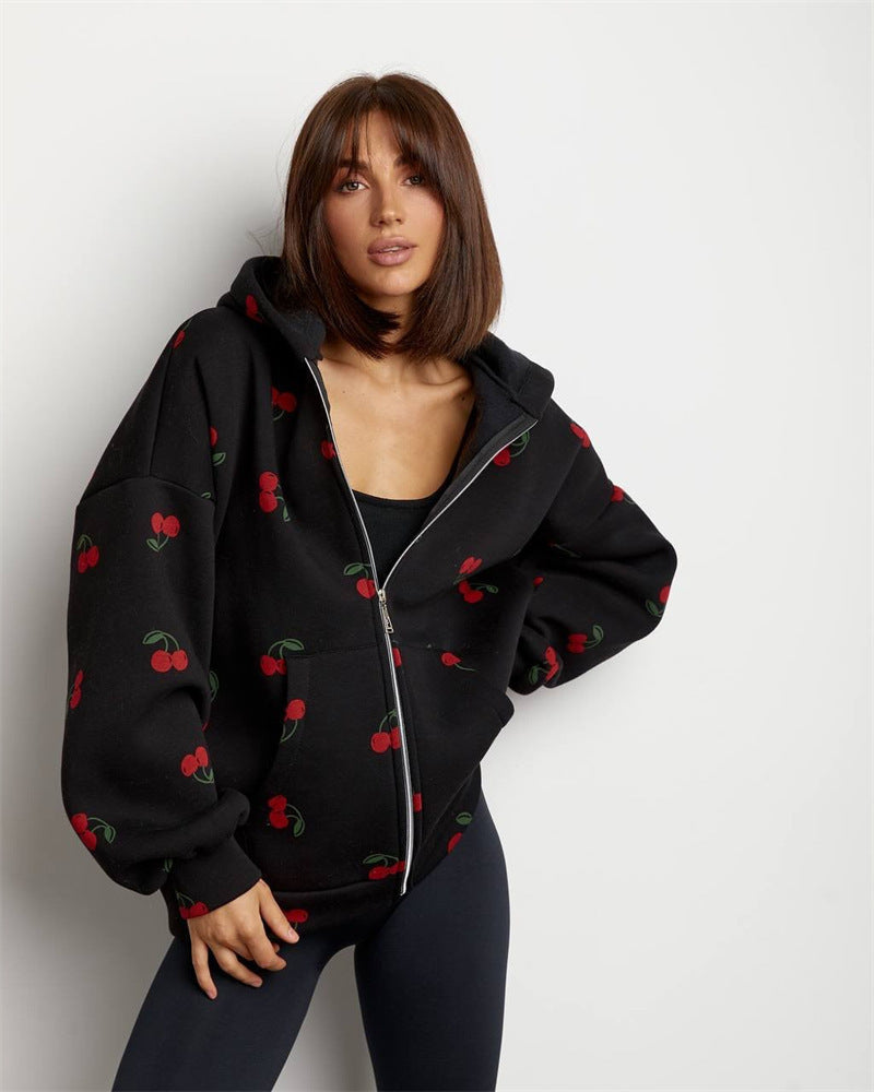 Damen Kapuzenjacke mit frischem Kirschmuster und übergroßem Schnitt Heidi-Mode