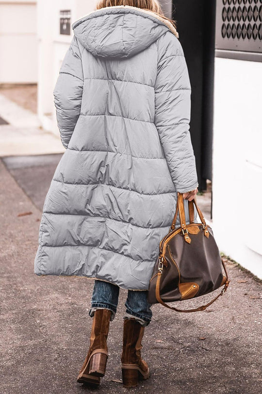 Damen modische Steppjacke mit großzügiger Kapuze und kuscheligem Innenfutter Heidi-Mode