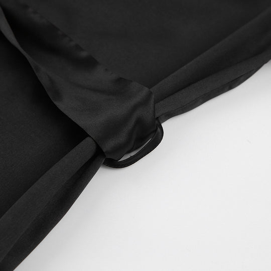 Damen luxuriöser Satin-Morgenmantel mit transparenten Ärmeln und federartigen Akzenten Heidi-Mode