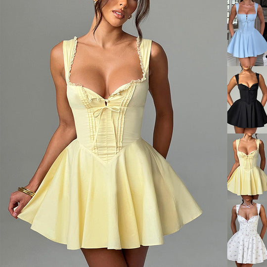 Damen verspieltes Minikleid mit raffiniertem V-Ausschnitt und süßen Rüschendetails Heidi-Mode