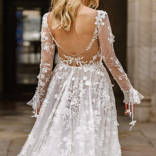 Damen Elegantes Hochzeitskleid mit floralen Spitzenapplikationen und tiefem V-Ausschnitt Heidi-Mode