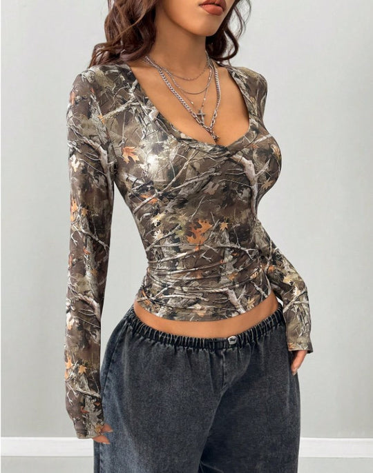 Damen Camouflage Langarmshirt mit V-Ausschnitt und modernen Details Heidi-Mode