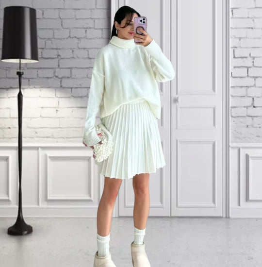 Damen Oversized Strickpullover mit hochwertiger Rippstruktur und passendem Minirock Heidi-Mode