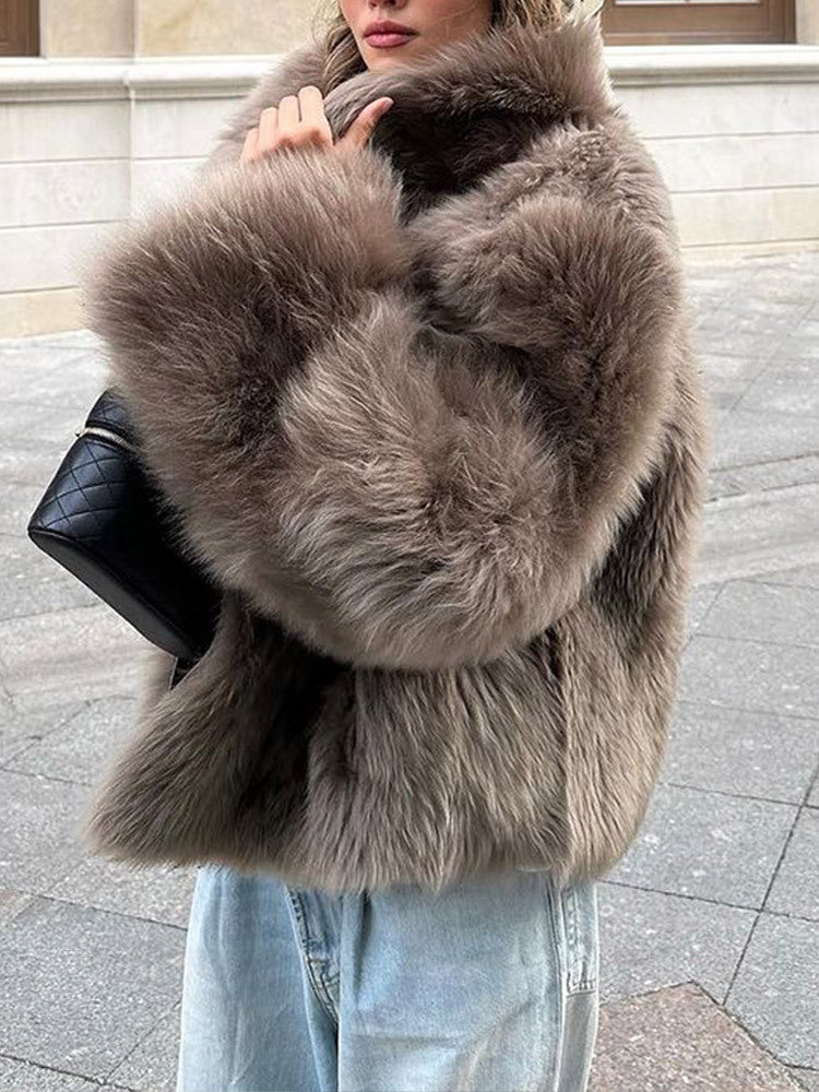 Damen Kunstfelljacke mit hochschließendem Kragen und luxuriösem Design Heidi-Mode