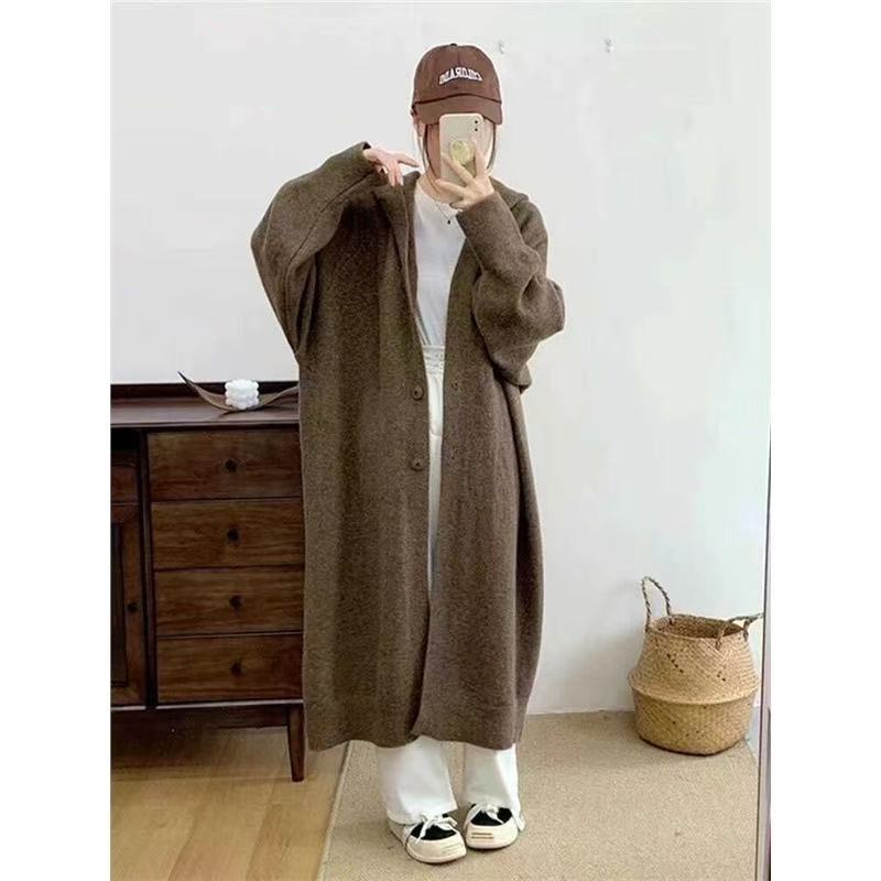 Damen Langer Strickcardigan mit Kapuze und praktischen Knöpfen Heidi-Mode