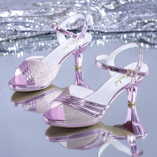 Damen Elegante Sandalen mit schimmernden Akzenten und modischem Absatz Heidi-Mode