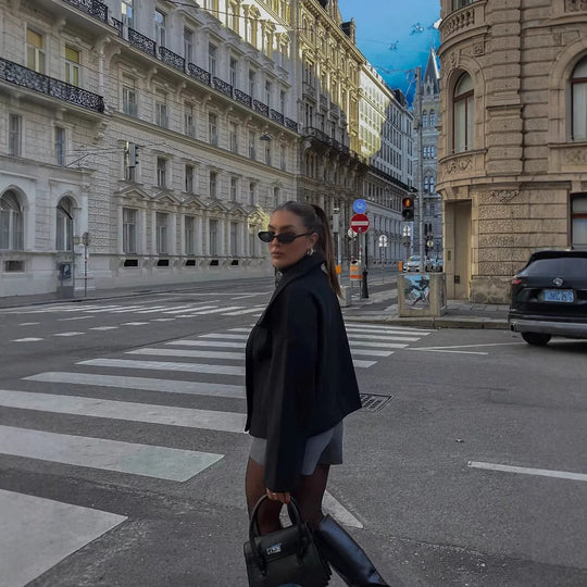 Damen Oversize Doppelreiher-Jacke mit elegantem Schalkragen und großen Knöpfen Heidi-Mode