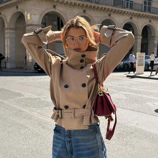 Damen modischer Trenchcoat mit innovativem Schnitt und praktischen Details Heidi-Mode