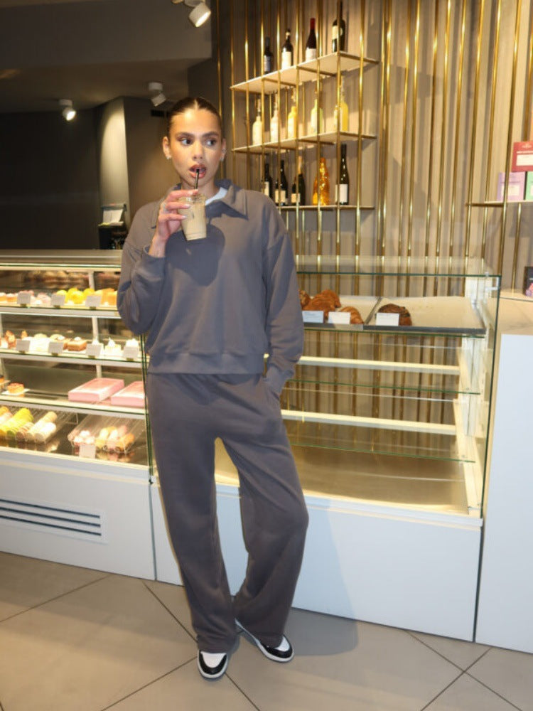 Damen sportliches Freizeit-Set mit eleganter Polokragen-Jacke und bequemen Jogginghosen Heidi-Mode