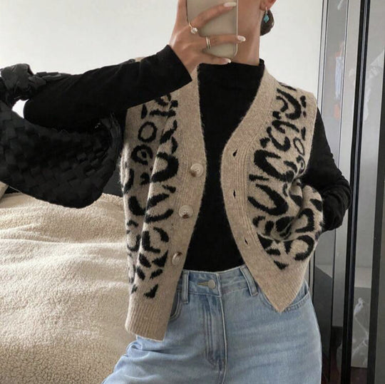 Damen Gemusterte Strickweste mit Knopfverschluss und Taschen Heidi-Mode