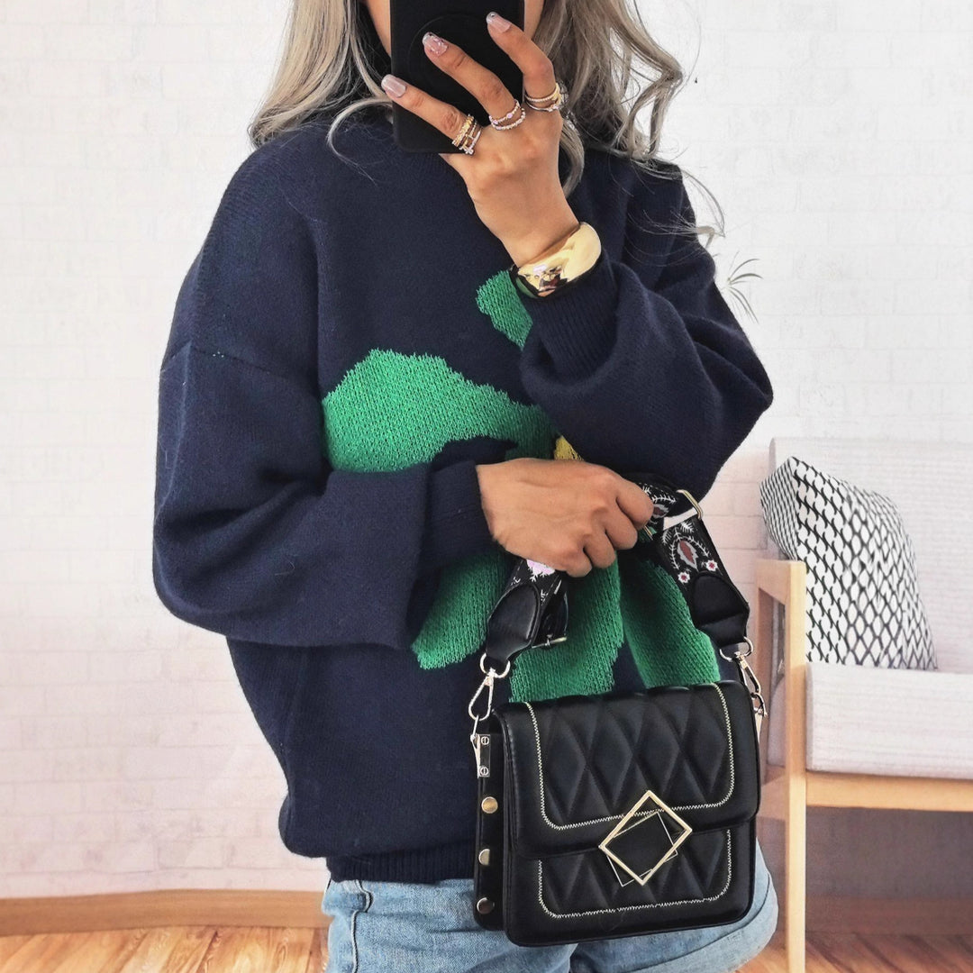 Damen Pullover mit auffälligem Blütenmotiv und lockerer Passform Heidi-Mode