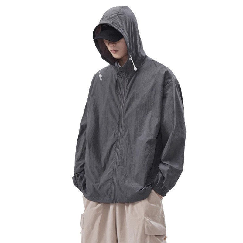 Herren leichte Windjacke mit praktischen Taschen und verstellbarem Kapuzen-Design Heidi-Mode