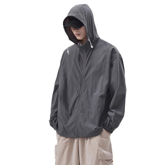 Herren leichte Windjacke mit praktischen Taschen und verstellbarem Kapuzen-Design Heidi-Mode