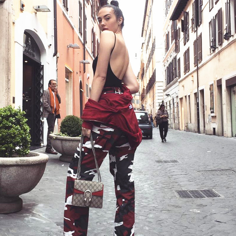 Damen Cargohose im modernen Camouflage-Stil mit elastischem Bund und Taschen Heidi-Mode