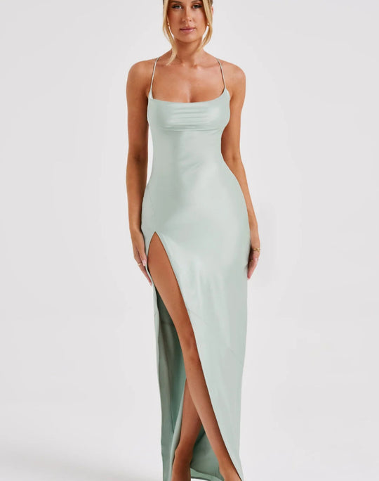 Damen Elegantes Maxikleid mit schmalen Spaghettiträgern und seitlichem Schlitz Heidi-Mode