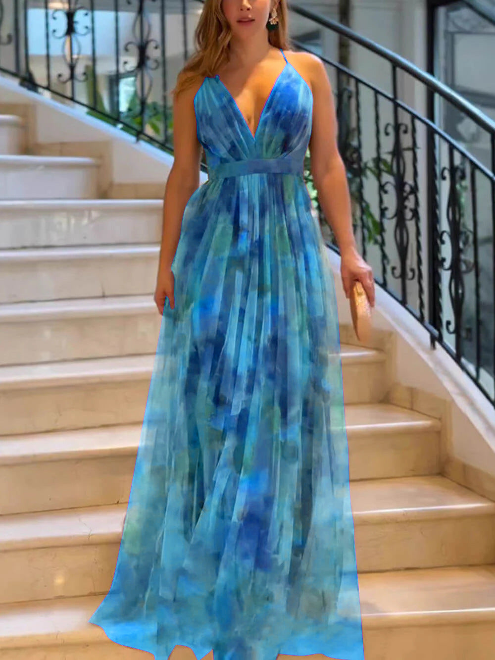 Damen Maxi-Kleid mit tiefem V-Ausschnitt und schwingendem Rock Heidi-Mode