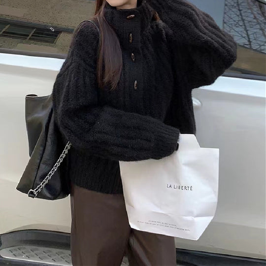 Damen Kuscheliger Strickpullover mit hohem Kragen und Knopfdetails Heidi-Mode