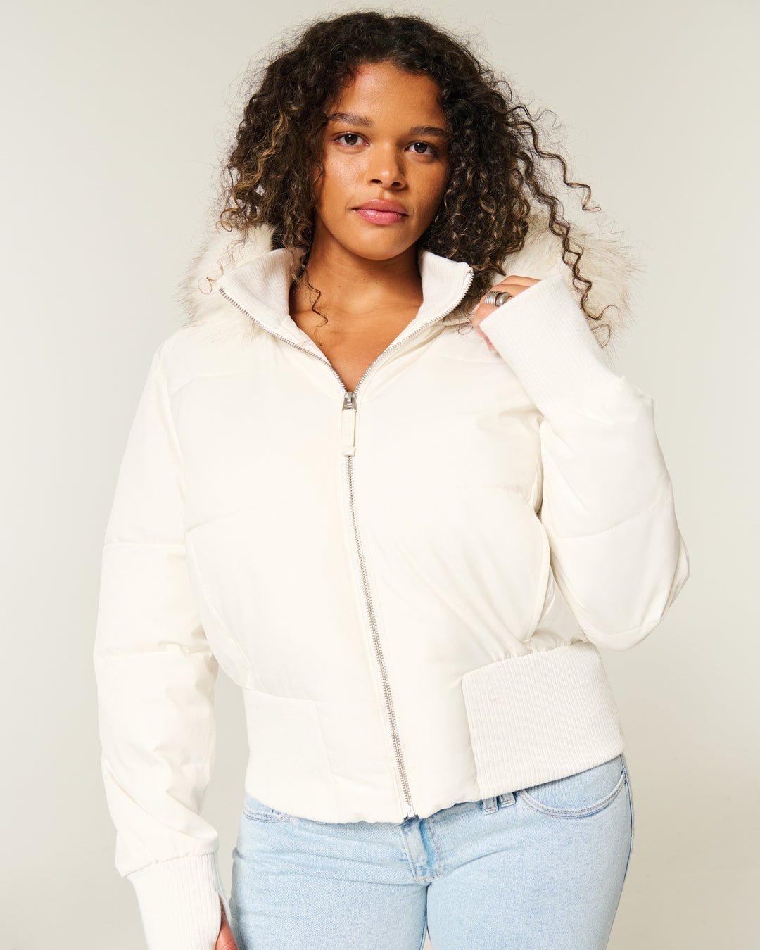 Damen Gestepptes Winterjacke mit abnehmbarer Kapuze und elastischen Bündchen Heidi-Mode