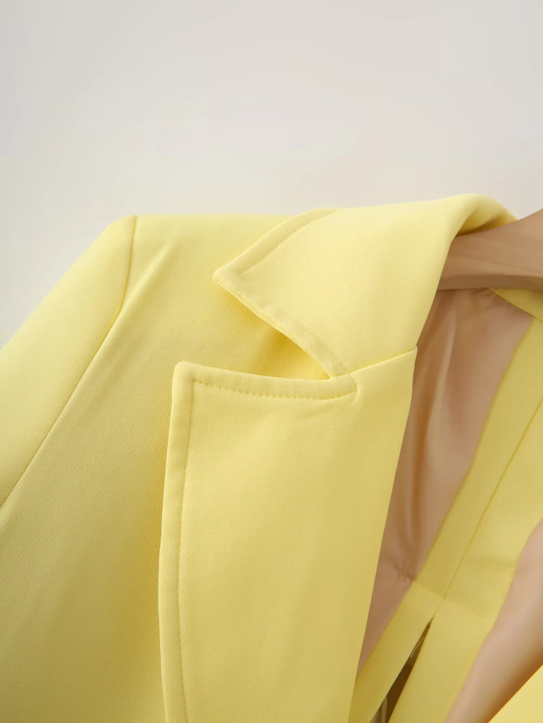 Damen Blazerjacke mit elegantem Schnitt und praktischen Taschen Heidi-Mode