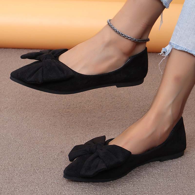 Heidi-Mode | Spitz Slipper Schleifendetail für Einen Weiblichen Touch