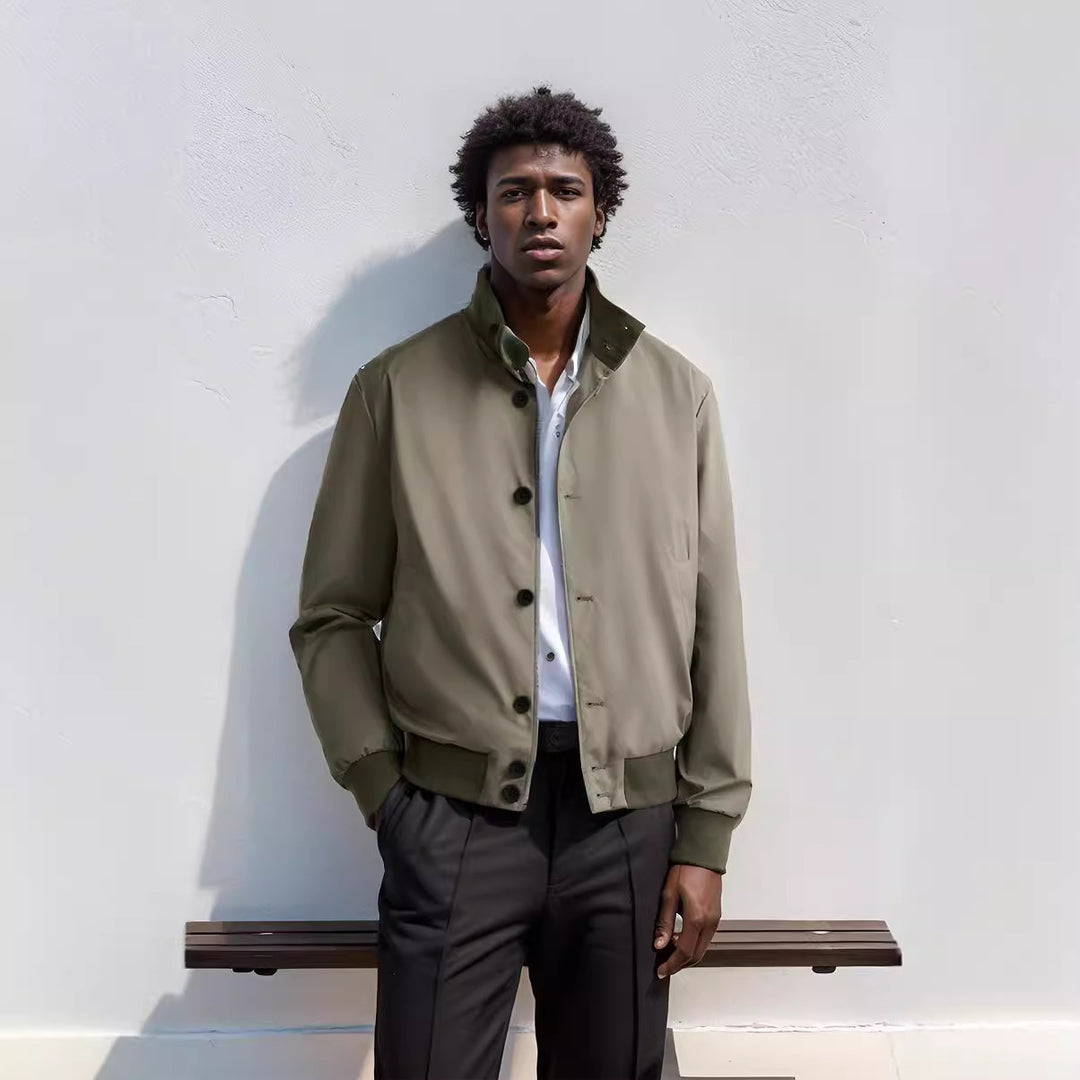 Herren stylische und praktische Bomberjacke mit elastischem Bund und Knopfleiste Heidi-Mode