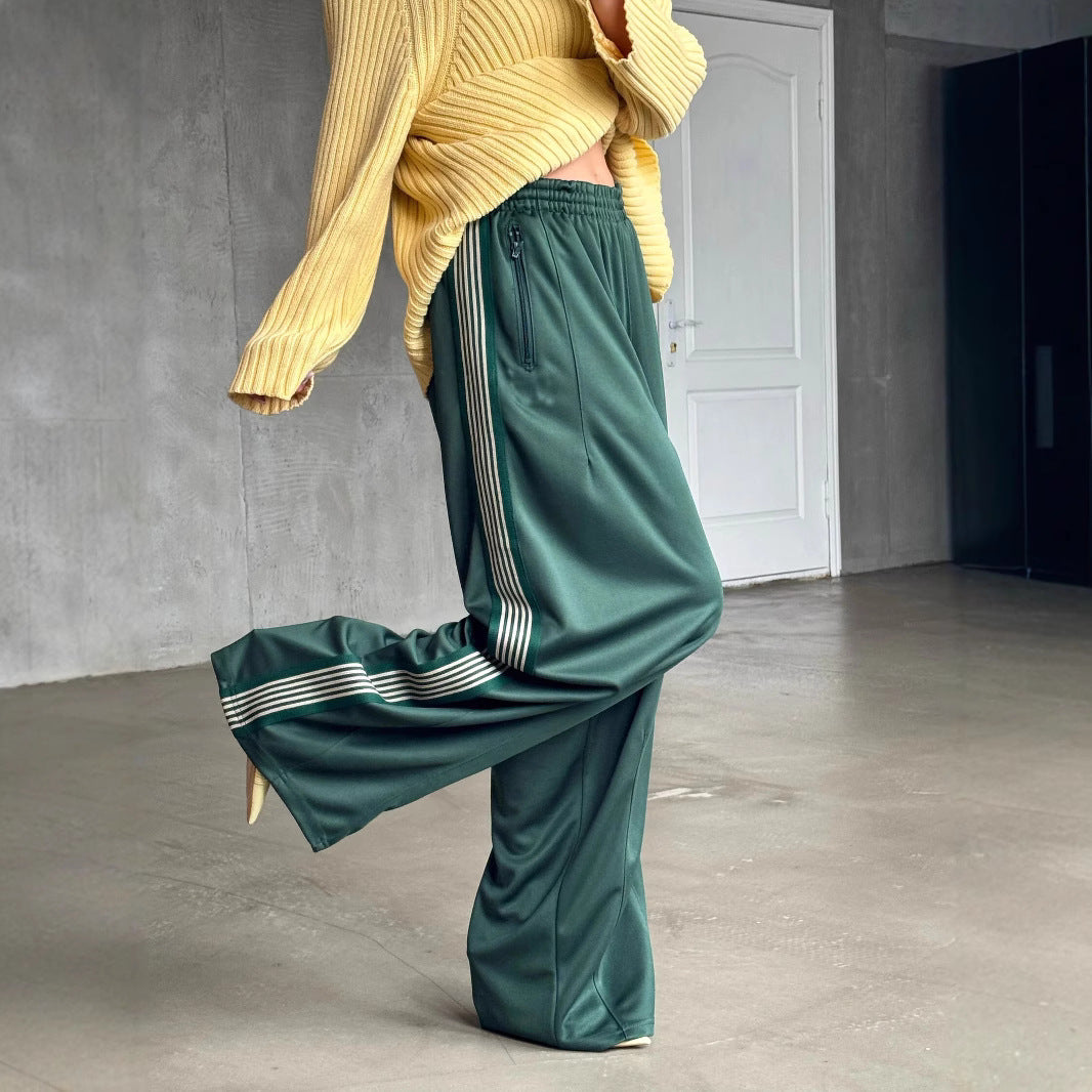 Damen weite Sporthose mit diagonalen Streifen Heidi-Mode