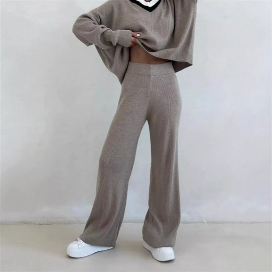 Damen gemütlicher V-Ausschnitt Pullover mit gestreiftem Kragen Heidi-Mode