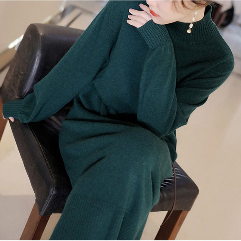Damen Elegantes Strickmaxikleid mit hochgeschlossenem Kragen und dekorativen Knöpfen Heidi-Mode