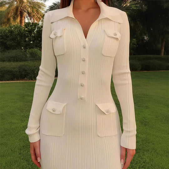 Damen Elegantes Maxikleid mit dekorativen Knopfdetails und taillierter Silhouette Heidi-Mode