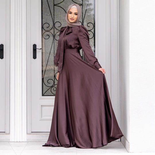 Damen Maxi-Kleid mit fließenden Ärmeln und elegantem Taillengürtel Heidi-Mode