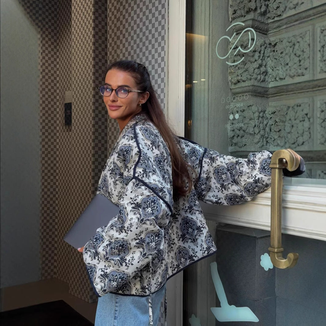 Damen Steppjacke mit floralem Design und modernem Schnitt Heidi-Mode