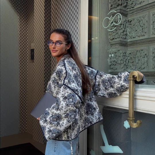 Damen Steppjacke mit floralem Design und modernem Schnitt Heidi-Mode