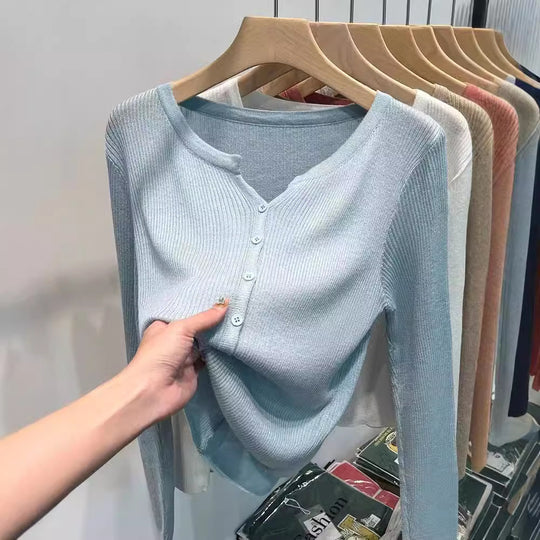Damen figurbetonte Strickjacke mit elegantem Knopfverschluss und feiner Rippstruktur Heidi-Mode
